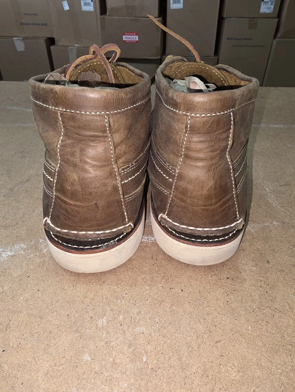 EasyMoc Scout Boot Mens 11D Crazy Horse Leather Viabram Christie Outsole